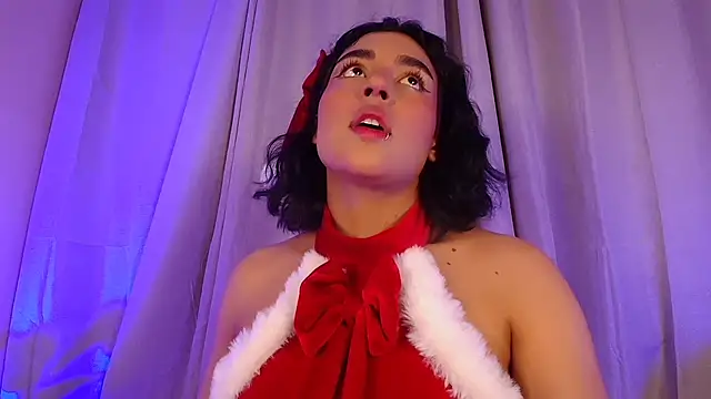 Snapshot of EviePhoenix chatting on 12/16/24, 04:34 EviePhoenix online show from 12/16/24, 04:34