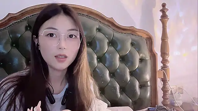 Sweet-Angel999 online show from 05/17/26, 04:03