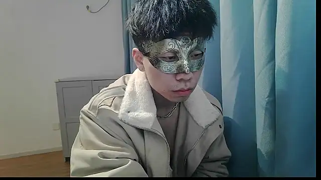 Snapshot of shuai321 chatting on 02/24/25, 04:04 shuai321 online show from 02/24/25, 04:04