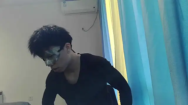 Snapshot of shuai321 chatting on 03/08/25, 06:43 shuai321 online show from 03/08/25, 06:43