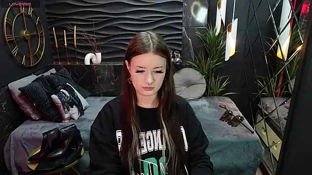 Lily Moonlight online show from 03/20/25, 07:25