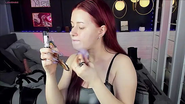 Snapshot of Lily_Moonlight chatting on 11/07/25, 08:03 Lily Moonlight online show from 11/07/25, 08:03