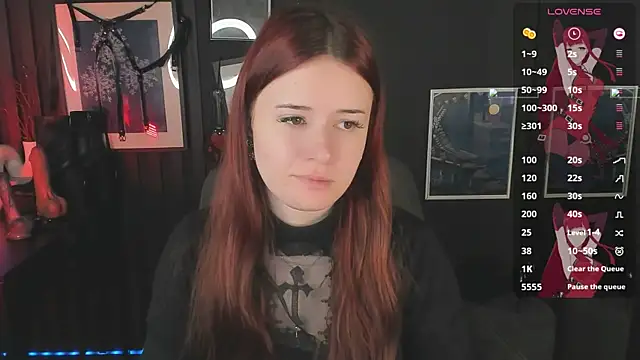 Snapshot of Lily_Moonlight chatting on 06/19/26, 07:34 Lily Moonlight online show from 06/19/26, 07:34