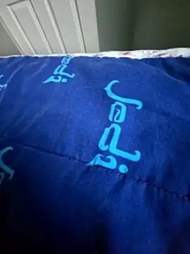 Snapshot of honeymex chatting on 09/12/25, 10:43 honeymex online show from 09/12/25, 10:43