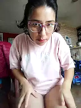 Im Alma  online show from 01/11/25, 03:20