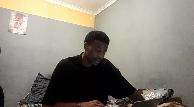 Snapshot of Amazea24 chatting on 02/11/25, 08:52 Amazea24 online show from 02/11/25, 08:52