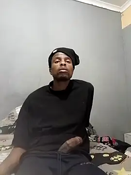 Snapshot of Amazea24 chatting on 09/24/25, 08:34 Amazea24 online show from 09/24/25, 08:34