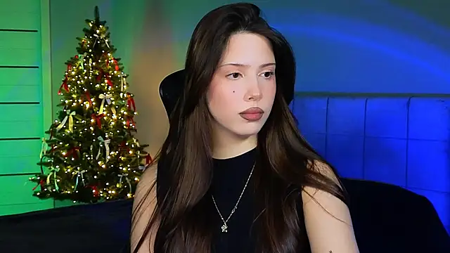 Stacy Gonzales  online show from 12/19/24, 04:35
