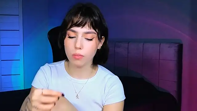 Stacy Gonzales  online show from 11/11/25, 10:26