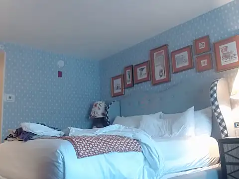 Snapshot of AngelineStoney chatting on 03/10/25, 02:48 AngelineStoney online show from 03/10/25, 02:48