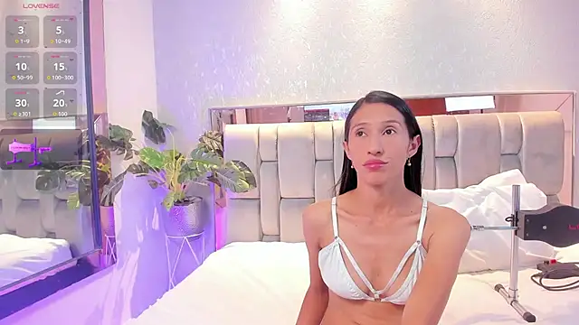 RoseTaylor   online show from 11/25/25, 05:07