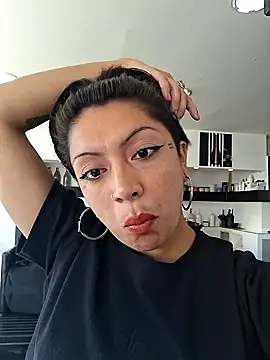 Snapshot of VenomKushx chatting on 02/18/26, 01:18 VenomKushx online show from 02/18/26, 01:18
