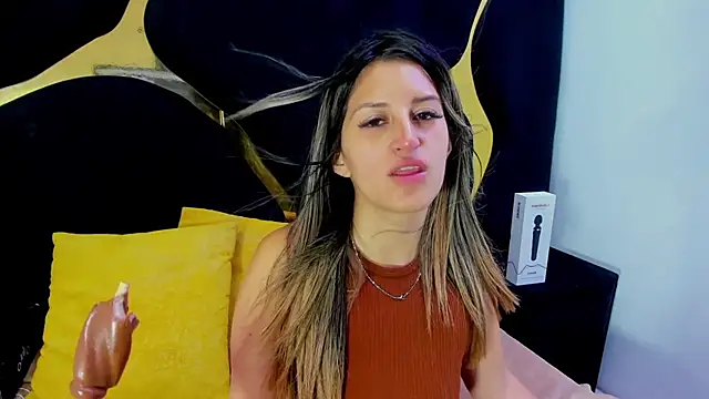 GiaRoussel online show from 11/25/25, 05:02