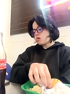 Lin-cute online show from 02/27/25, 03:04