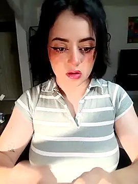 Lin-cute online show from 03/06/25, 04:19