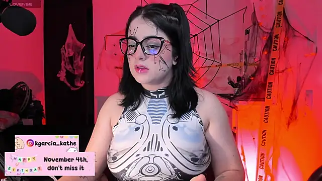 Lin-cute online show from 10/25/25, 05:37