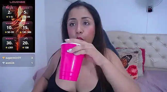 cristal horny19 online show from 01/20/25, 10:15
