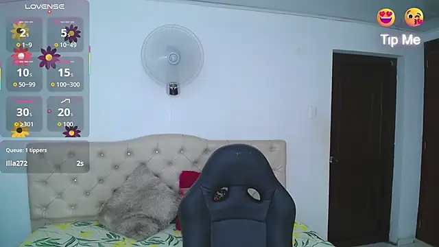 Snapshot of cristal_horny19 chatting on 03/01/26, 08:44 cristal horny19 online show from 03/01/26, 08:44
