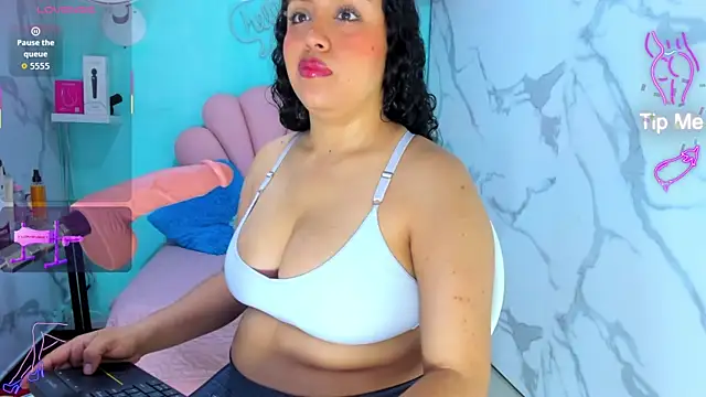 Snapshot of cristal_horny19 chatting on 07/23/26, 03:15 cristal horny19 online show from 07/23/26, 03:15