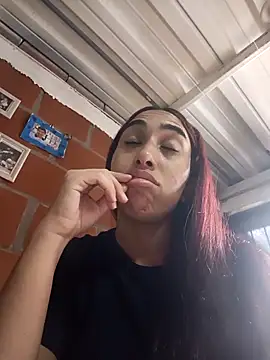 Snapshot of ifeelverywet_andhot chatting on 09/24/25, 01:58 ifeelverywet andhot online show from 09/24/25, 01:58