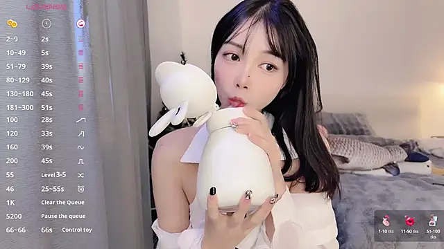 Fish   online show from 01/11/25, 02:15