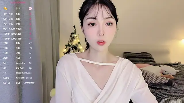 Fish   online show from 02/10/25, 02:26