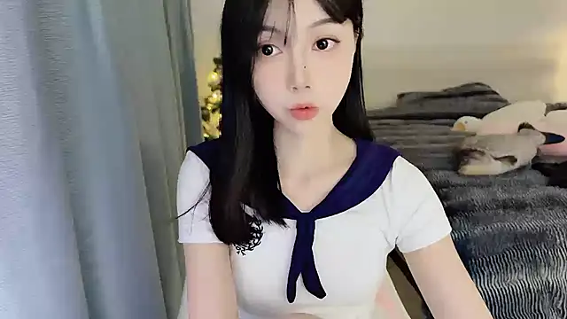 Fish   online show from 02/16/25, 02:54