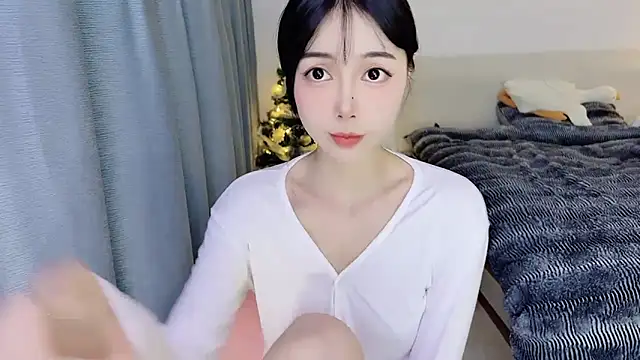 Fish   online show from 02/28/25, 03:15