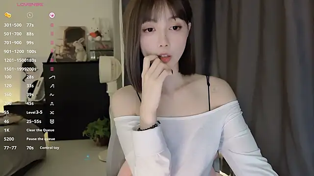 Fish   online show from 09/11/25, 03:01