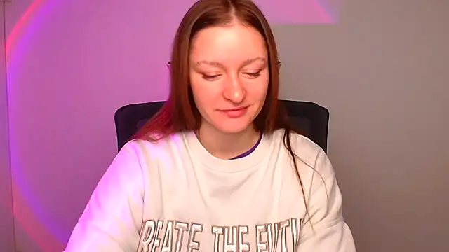 Snapshot of Fantasy_July chatting on 12/23/24, 06:44 Fantasy July online show from 12/23/24, 06:44