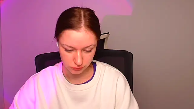 Snapshot of Fantasy_July chatting on 12/23/24, 09:49 Fantasy July online show from 12/23/24, 09:49