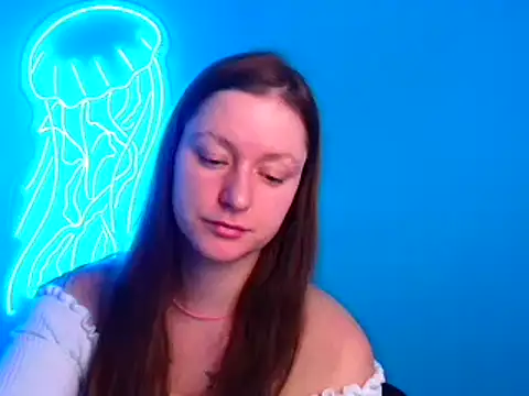 Snapshot of Fantasy_July chatting on 01/17/25, 09:39 Fantasy July online show from 01/17/25, 09:39