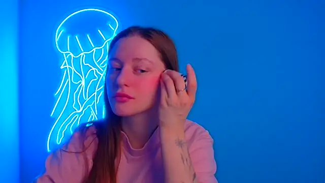 Snapshot of Fantasy_July chatting on 01/31/25, 06:46 Fantasy July online show from 01/31/25, 06:46