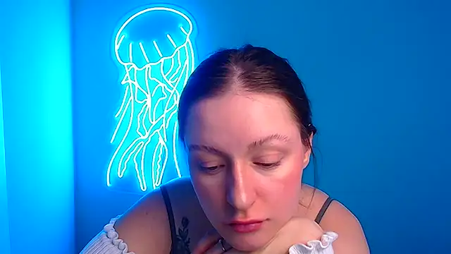 Snapshot of Fantasy_July chatting on 02/27/25, 10:04 Fantasy July online show from 02/27/25, 10:04