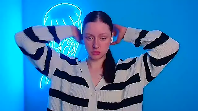 Snapshot of Fantasy_July chatting on 02/28/25, 09:36 Fantasy July online show from 02/28/25, 09:36