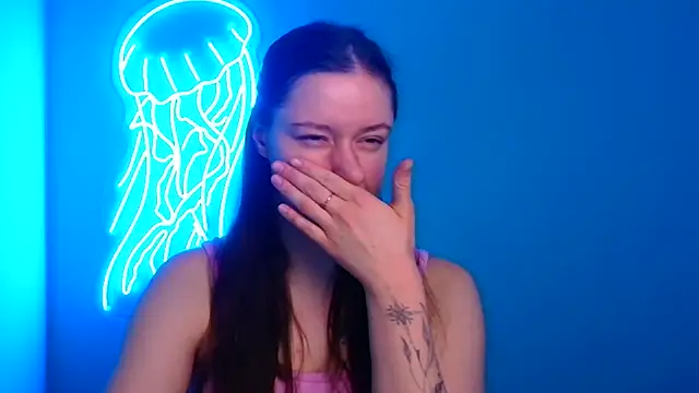 Snapshot of Fantasy_July chatting on 03/17/25, 06:29 Fantasy July online show from 03/17/25, 06:29