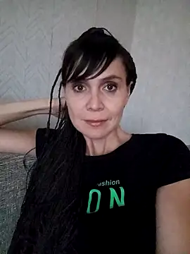 Francenia lolis online show from 12/02/24, 12:40