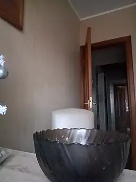Francenia lolis online show from 12/17/24, 07:29