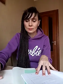 Francenia lolis online show from 12/21/24, 10:06