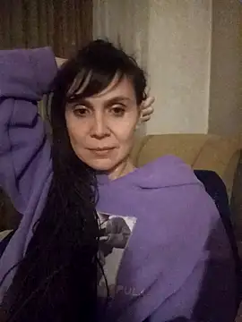 Francenia lolis online show from 01/03/25, 04:59