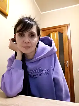 Francenia lolis online show from 01/30/25, 02:58