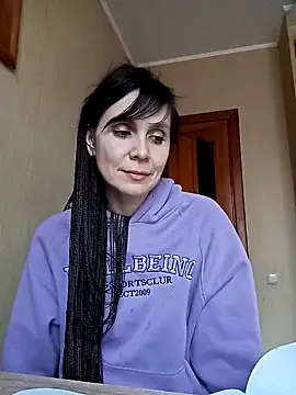 Francenia lolis online show from 02/01/25, 10:59