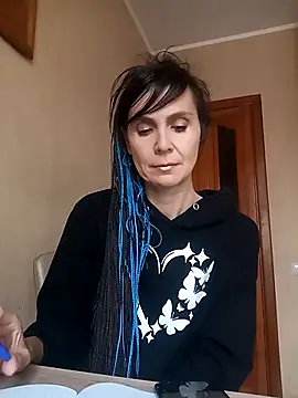 Francenia lolis online show from 09/29/25, 08:19