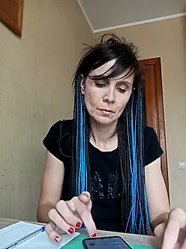 Francenia lolis online show from 10/02/25, 08:54