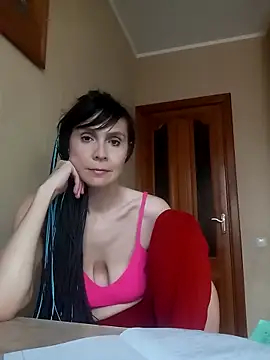 Francenia lolis online show from 06/06/26, 08:52
