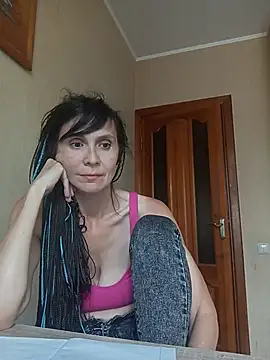 Francenia lolis online show from 07/20/26, 10:50
