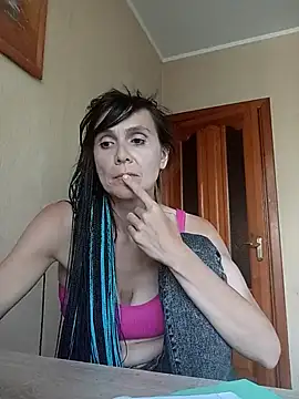 Francenia lolis online show from 07/27/26, 09:05