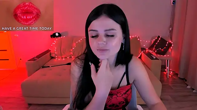 Lora Cain online show from 09/23/25, 12:30