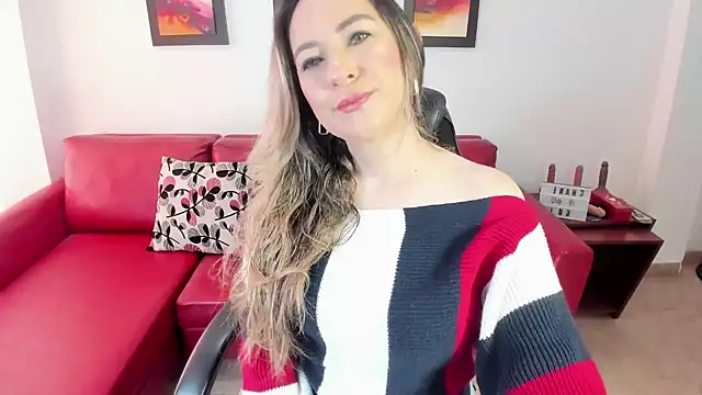 Snapshot of CHANNEL_GOLD chatting on 12/26/24, 04:14 CHANNEL GOLD online show from 12/26/24, 04:14