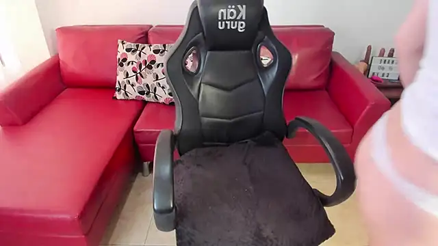 Snapshot of CHANNEL_GOLD chatting on 01/17/25, 03:22 CHANNEL GOLD online show from 01/17/25, 03:22